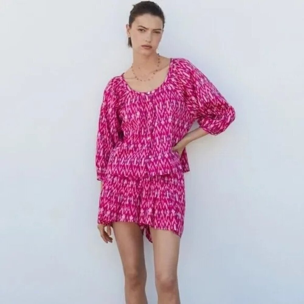 Mango Matching Set Ikat Print Puff Sleeve Blouse Ruffle Shorts Pink Size XS/2